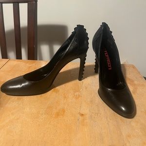 Bruno Frisoni High Heel Cut-Out Edge Pumps